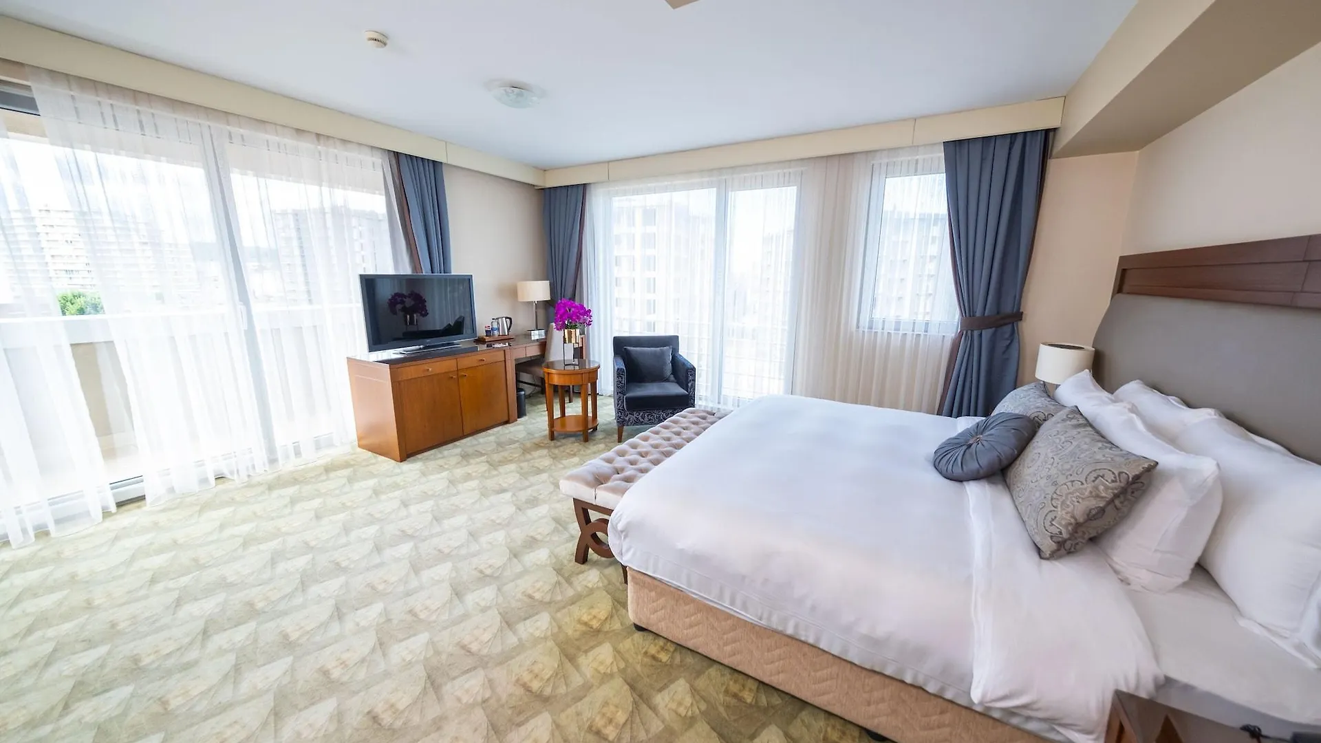 Miracle Istanbul Asia Airport Hotel & Spa
