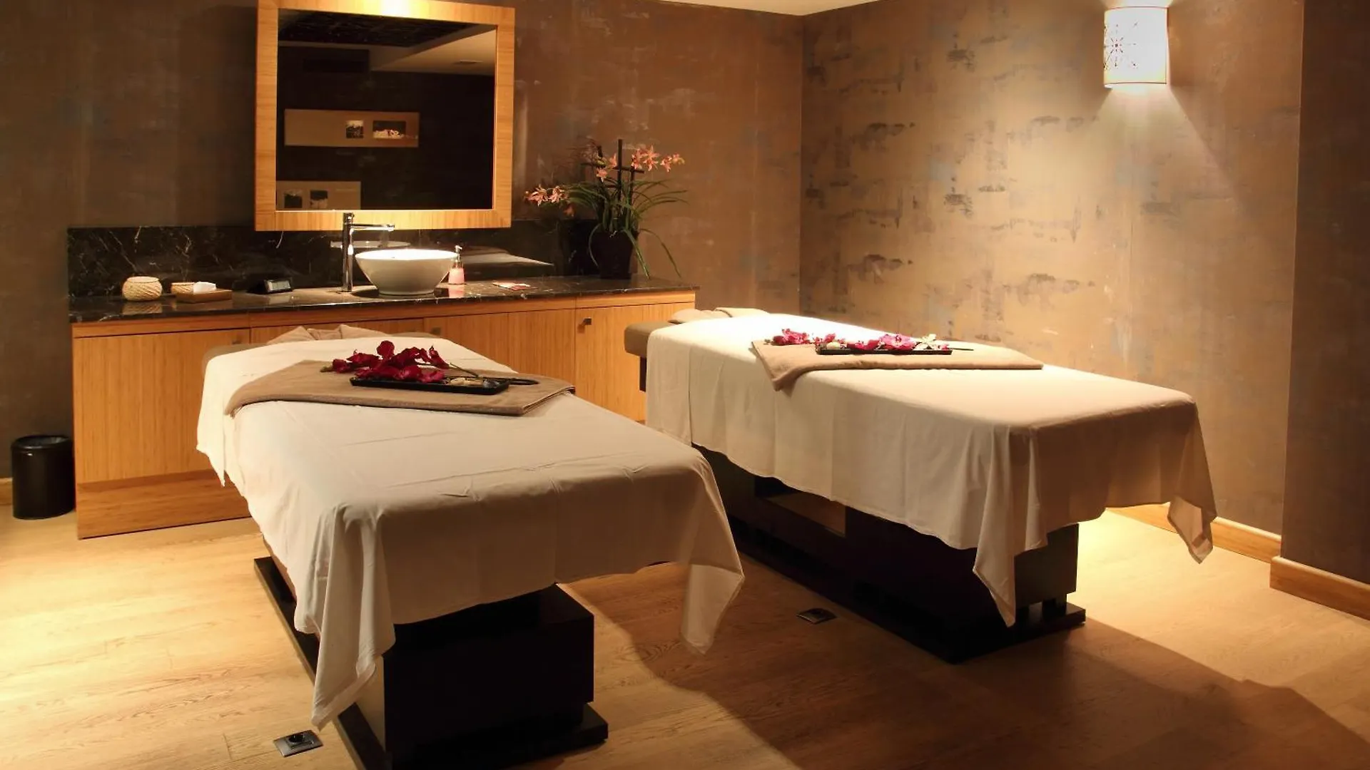 Miracle Istanbul Asia Airport Hotel & Spa Turecko